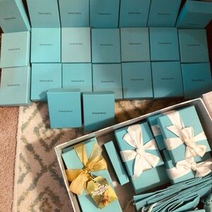 T& co box & pouch